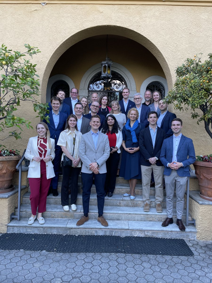 Niels Kirst (@nielskirst) on Twitter photo Europa redet viel über strategische Autonomie. Doch was, wenn das nur ein Mythos ist?
Beim #WorkshopOnEuropeanIssues der <a href="/KASonline/">Adenauer-Stiftung</a> in Cadenabbia haben wir diskutiert, was Europas Handlungsfähigkeit blockiert – und wie sie reaktiviert werden kann.
Es braucht Entscheidungsmut!🇪🇺 Europa redet viel über strategische Autonomie. Doch was, wenn das nur ein Mythos ist?
Beim #WorkshopOnEuropeanIssues der <a href="/KASonline/">Adenauer-Stiftung</a> in Cadenabbia haben wir diskutiert, was Europas Handlungsfähigkeit blockiert – und wie sie reaktiviert werden kann.
Es braucht Entscheidungsmut!🇪🇺