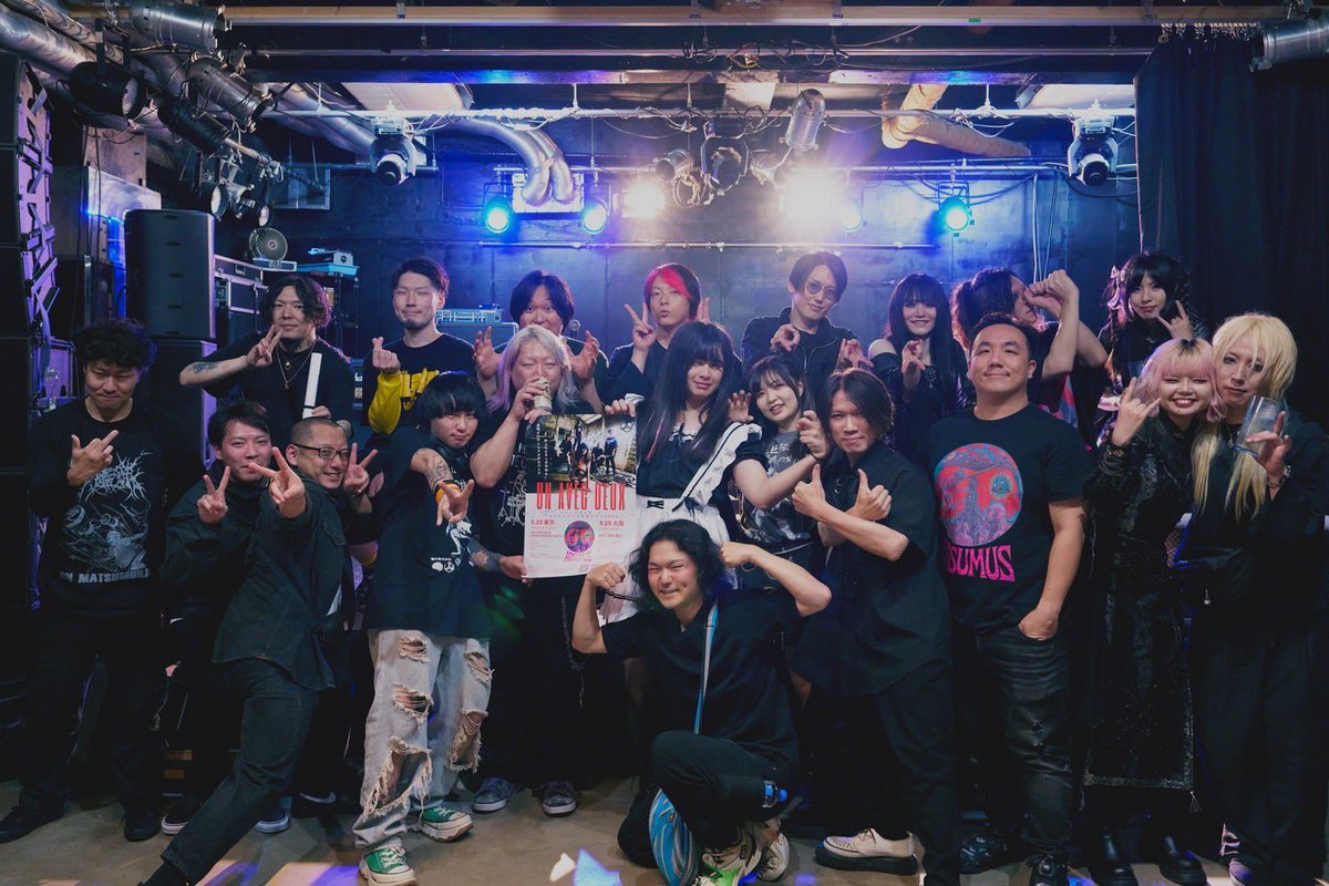 Saw_Vo_SCR's tweet photo. 5/25ショベルマジでありがとうございました！
最高としか言えん良いライブできました！
マジでありがとうございます！ https://t.co/NG5TZH2XuJ