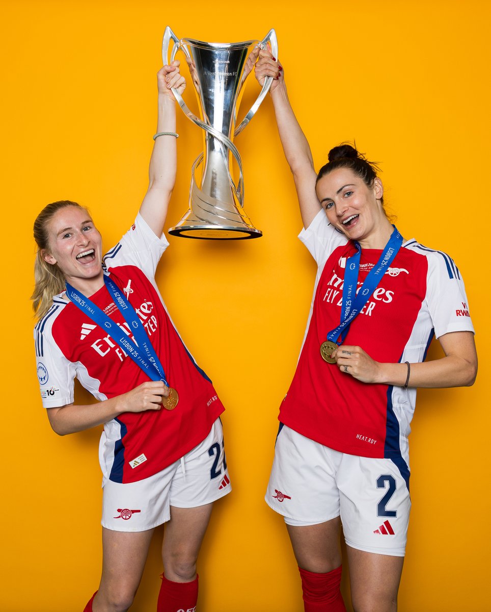 UWCL's tweet image. 🇺🇸 Jenna Nighswonger x Emily Fox 🏆

#UWCL || #UWCLfinal