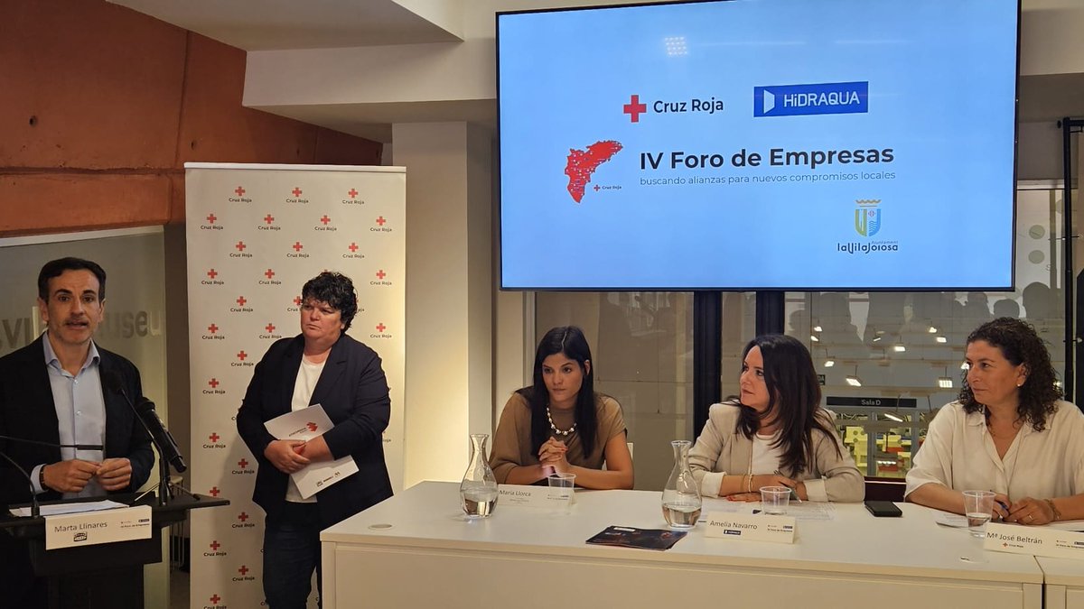 <a href="/CruzRojaAL/">Cruz Roja en Alicante</a> <a href="/AjtVilaJoiosa/">Ajuntament de la Vila Joiosa</a> <a href="/zaragozamayor/">Marcos Zaragoza Mayor</a> <a href="/ChocolatesTonda/">Chocolates Marcos Tonda</a> <a href="/crlavila/">Club Rugby La Vila</a> ➡️ Una jornada que ha contado con la participación de <a href="/AmeliaNavarroA/">Amelia Navarro Arcas</a>, directora Sostenibilidad, Equidad y Acción Social;  <a href="/ciriclemente/">Ciriaco Clemente</a>, director territorial de #Hidraqua, y nuestro voluntariado corporativo.

#HidraquaContigo