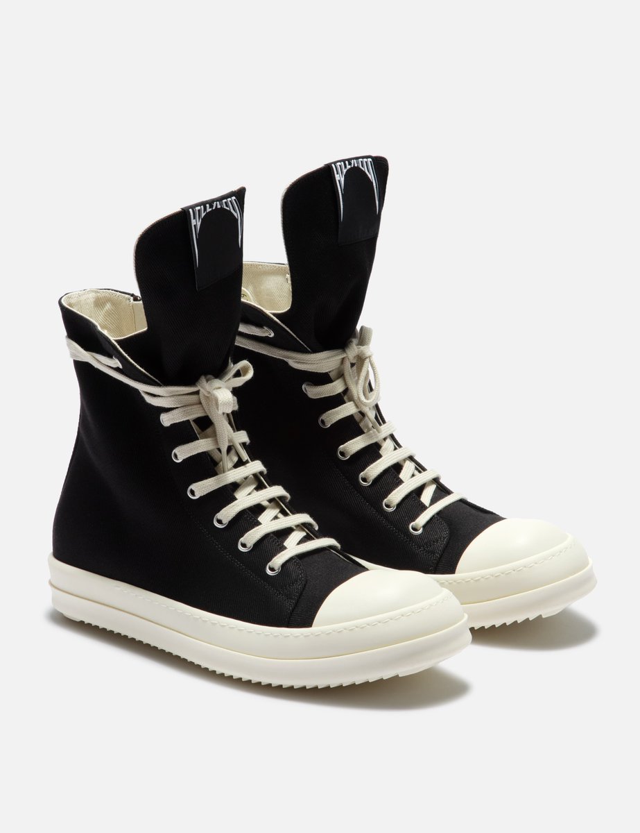 CaminoTV's tweet photo. Me parler pas de converse c'est rick owens et c'est en promo à -20% (appliqué au panier)

https://t.co/JUMePeakmo https://t.co/9lMogDM0hL