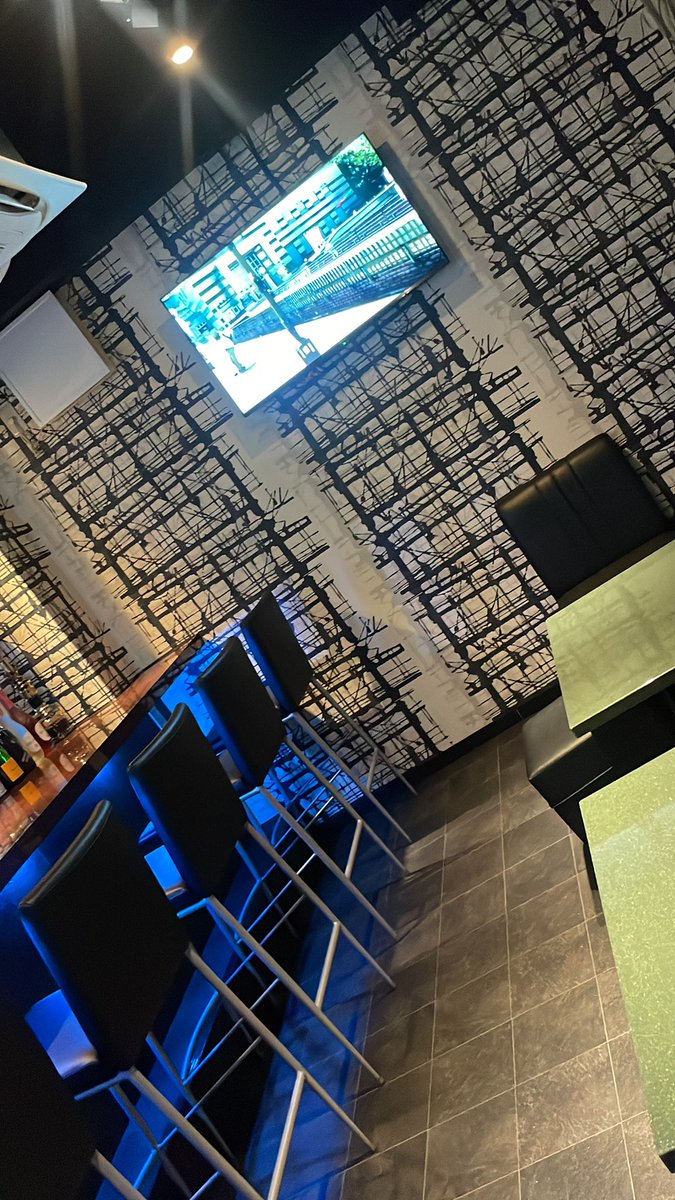 オープンしました‼️

ご来店お待ちしております😁✨

#大阪 #ミナミ #宗右衛門町  #難波 #心斎橋  #道頓堀  #BAR  #二次会  #カラオケ  #飲み放題  #シーシャ  #シーシャバー  #千日前