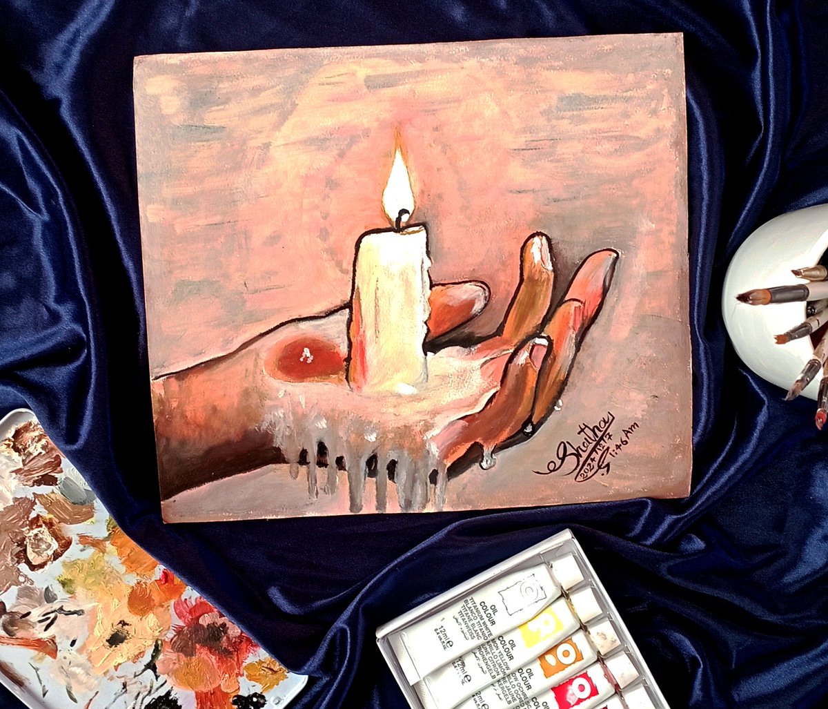 BahShatha10203's tweet photo. Sacrifice for those who don't deserve it is a draining of energy ...🖤⚜️

#_Shathabah_Art...🎨🖌️
#_New_Sketch...✨
#_Oil_Colors_On_Canson...🖌️💛 https://t.co/I6ToMNRxK3