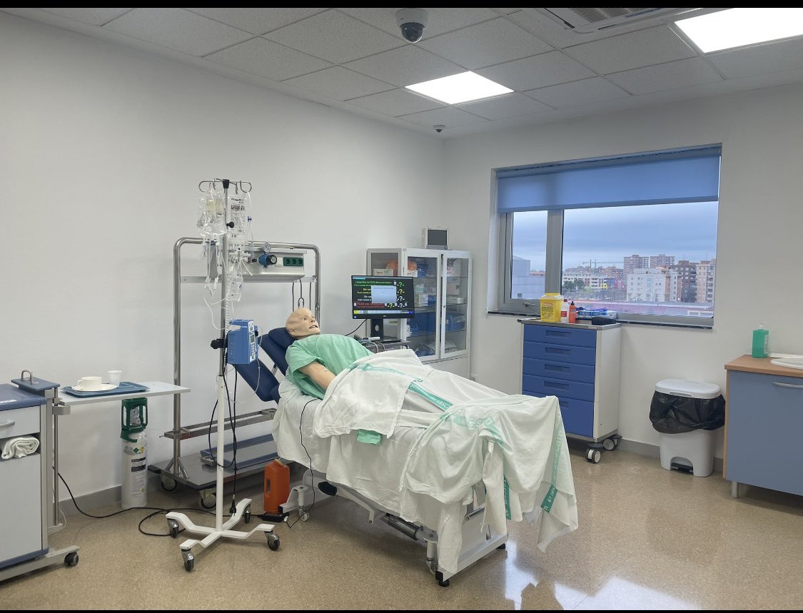 Unidad Simulacion Clinica HUT tweet media