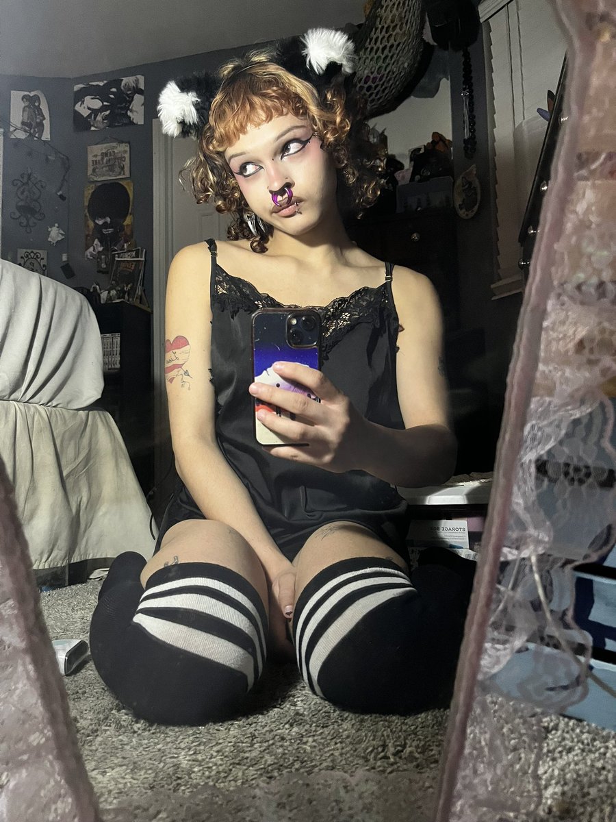 ih8duster's tweet photo. this is me rn btw if you were wondering 

catboy femboy ftm nsfwtwt switch https://t.co/W4KdNmZ9mR