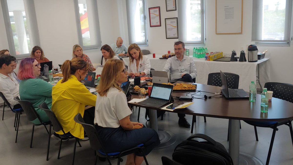 exeforum1's tweet image. Ayer tuvimos el placer de organizar una jornada formativa en el @HUInfantaElena con el Jose Quintini, experto en #IA aplicada a salud.
Gracias a Andrés De la Gándara y Adriana Pascual por hacerlo posible.
Con el apoyo de @BeiGeneGlobal 
#ExecutiveForum #SaludDigital #MadridTech