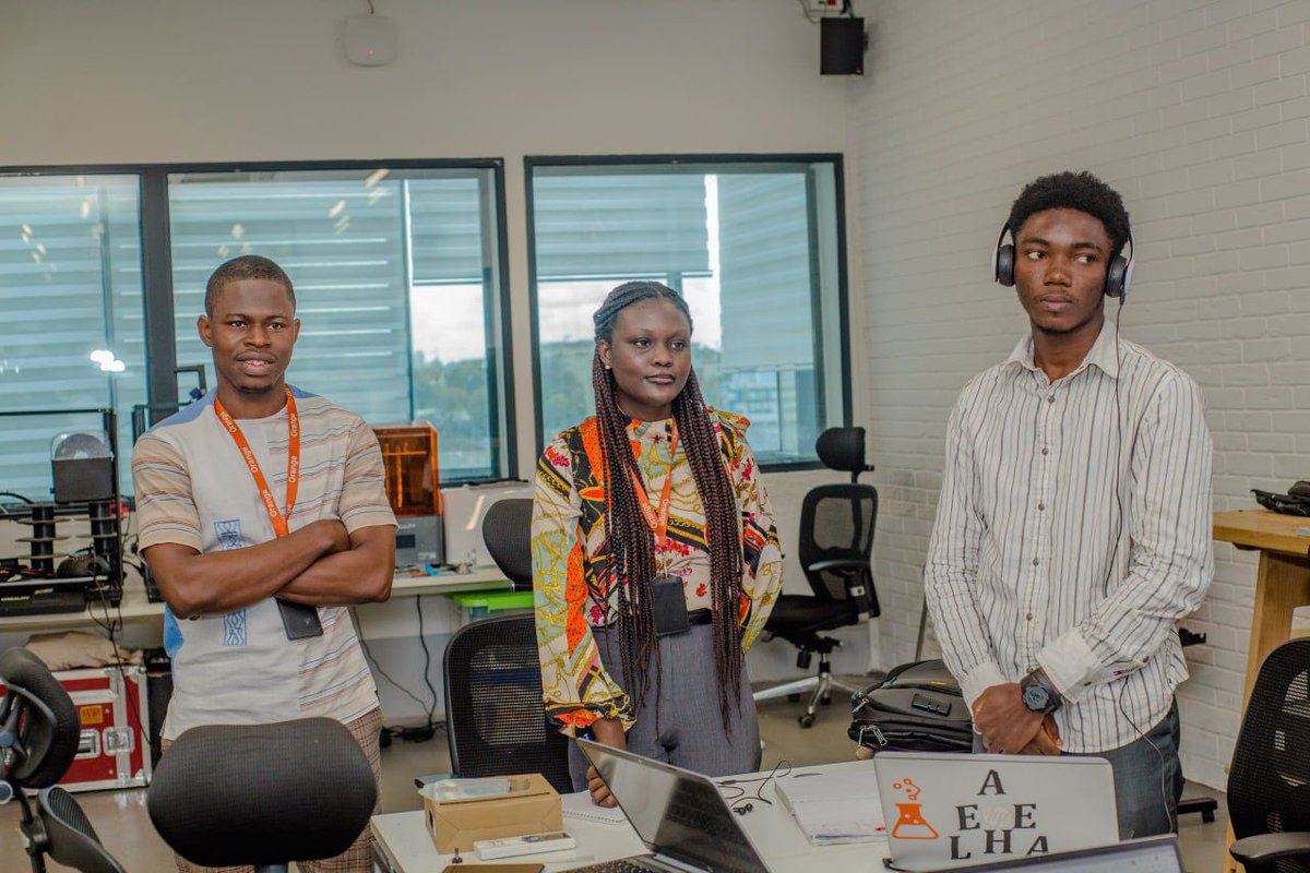 Extremely proud of the work that <a href="/orangeafrica/">Orange Africa & Middle East</a> does to promote technical education, digital inclusion, and entrepreneurs all across Africa. 

My visit three weeks ago to our Abidjan Digital Center in Côte d’Ivoire was inspiring. Half of the coding classroom were girls! Excited to