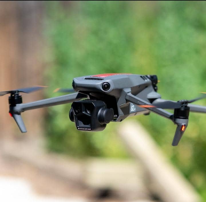 The Zimbabwe Republic, through it's spokesperson Commissioner Paul Nyathi has announced that Police will deploy drones in Harare's Central Business District to complement the Electronic Traffic Management System (ETMS) in identifying traffic offenders. The drones will monitor