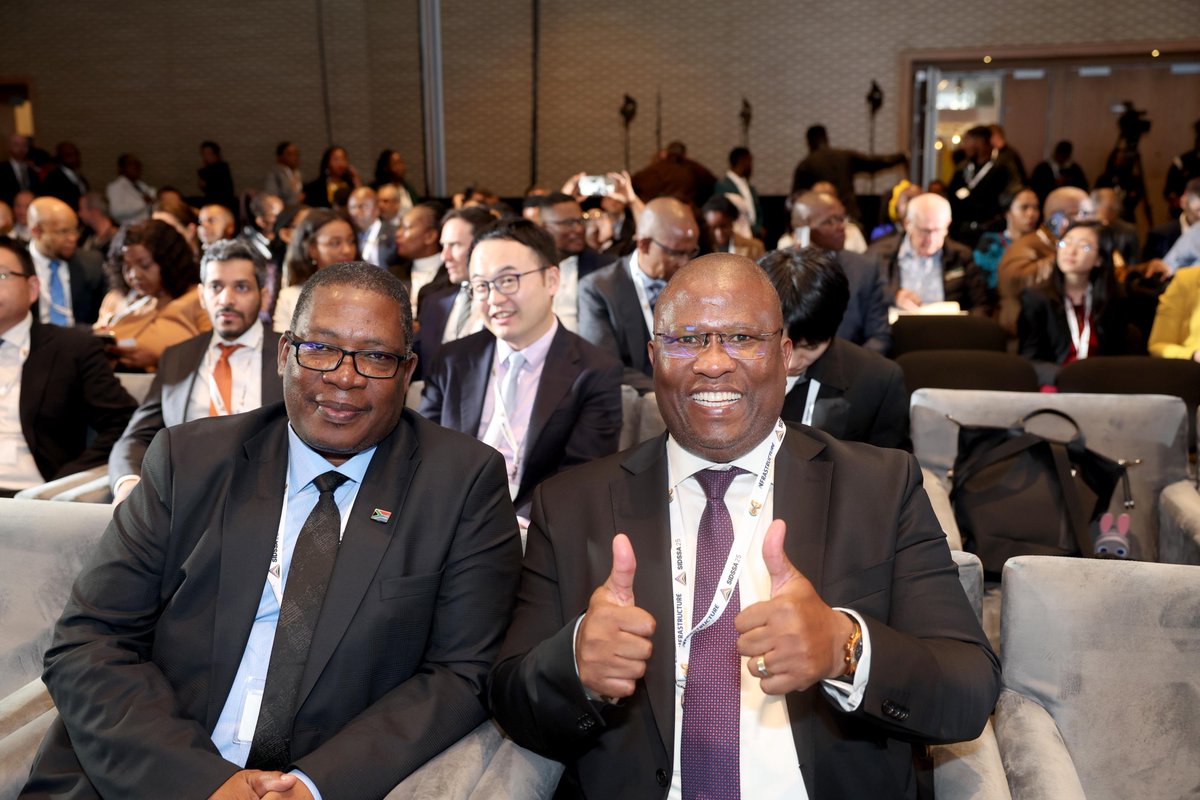 DIRCO_ZA's tweet photo. The programme commences with President Cyril Ramaphosa’s keynote address, highlighting the need to unlock investment, fast-track development, and build a sustainable future.
#SIDSSA #InfrastructureForGrowth
##G20SouthAfrica https://t.co/yD00hlAfh6