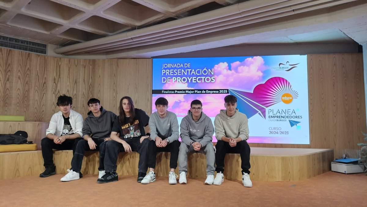 ¡Hoy a las 10:00 h en el Ágora CDE, Padel Signal, finalista de Planea Emprendedores, presenta su Plan de Empresa! 🎾💡 ¡No te lo pierdas!

#FP #FormacionProfesional #ITM #itimiranda #MirandadeEbro #TodoFP #YoSoyFP #Padel #Emprendimiento #planeaemprendedores