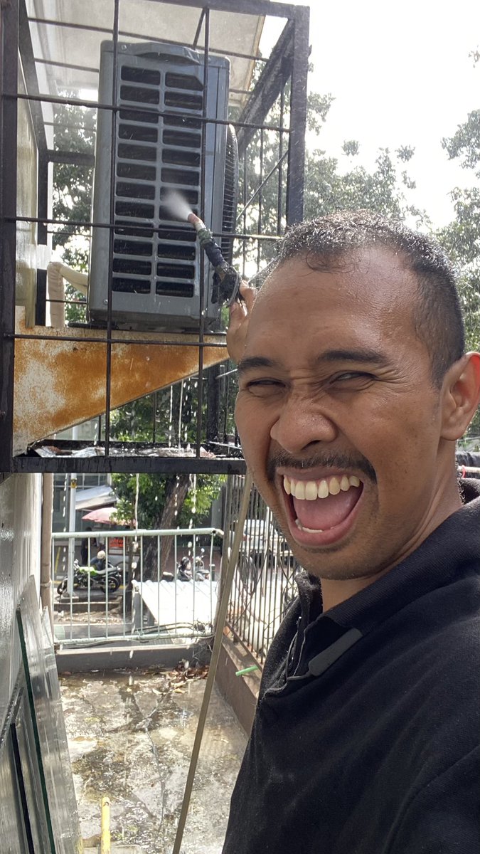 andikadikk's tweet image. #jakarta #cuciac #serviceac #teknisiac #tukangac