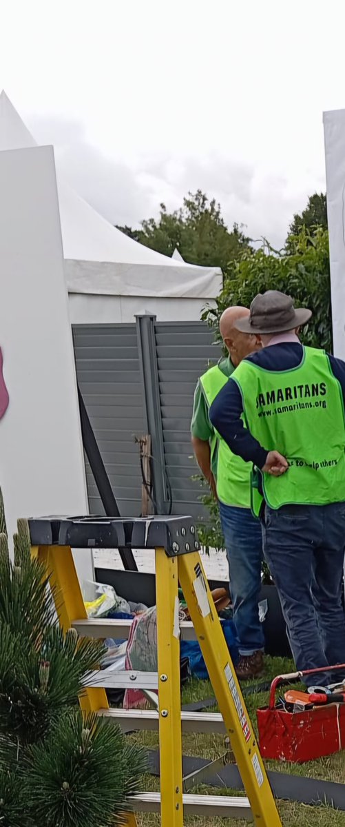 Yesterday we started building our Japanese postcard garden at @bordbiabloom 🪴We cannot wait for you all to see it😀