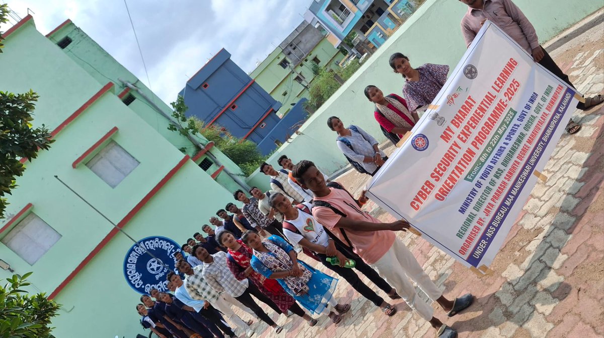 nssbbsr's tweet photo. My Bharat Volunteers in the ELP Programme on Cyber Security in Jay Prakash Sandhya Degree Mahavidyalaya, the Rally on 27th May 2025 for Community Outreach Programme to aware Cyber related problems / issues and how to resolve it.
#experientiallearningprogram #MYBharat #volunteer https://t.co/FSAILzKXGe