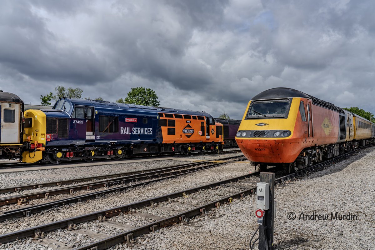 Andrew Murdin (@andym13) on Twitter photo #TestTrainTuesday
Seen in between duties on the RTC yesterday, when preparing my 37 for Wembley.
<a href="/TheGrowlerGroup/">The Growler Group</a> #TestTrainTuesday
Seen in between duties on the RTC yesterday, when preparing my 37 for Wembley.
<a href="/TheGrowlerGroup/">The Growler Group</a>