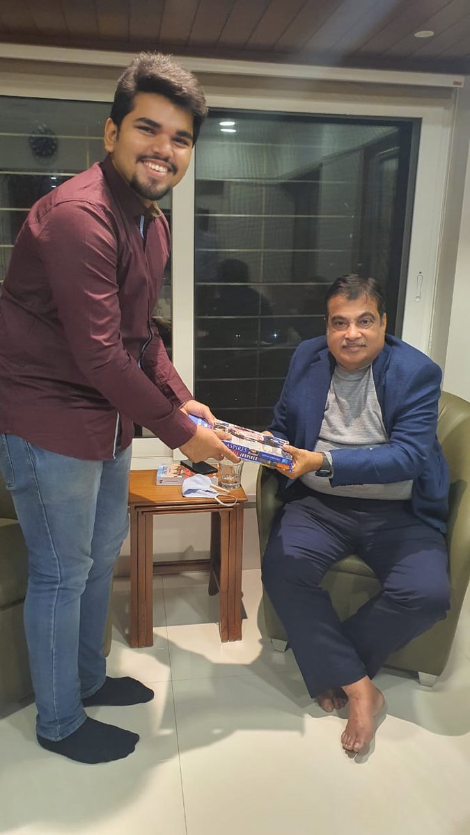 rachitkumart's tweet image. Heartiest Birthday wishes to our leader who is dedicated to shaping the infra progress of New India, Hon’ble Union Minister @nitin_gadkari ji! 
नव्या भारताचे विकासपुरुष व अभ्यासू नेतृत्व, भाजपा नेते, केंद्रीय मंत्री मा. श्री नितीनजी गडकरी यांना वाढदिवसाच्या मन:पूर्वक शुभेच्छा!