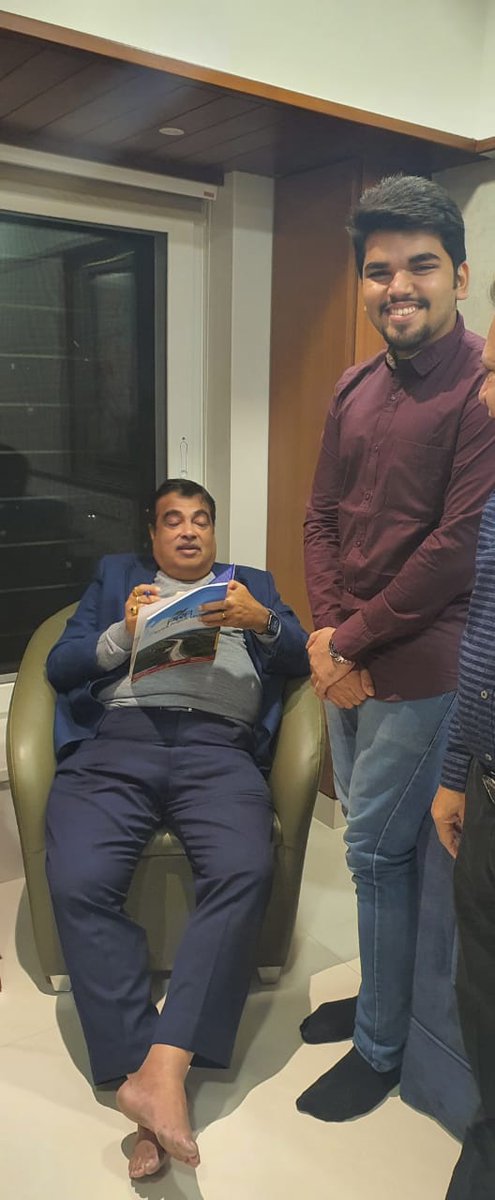 rachitkumart's tweet image. Heartiest Birthday wishes to our leader who is dedicated to shaping the infra progress of New India, Hon’ble Union Minister @nitin_gadkari ji! 
नव्या भारताचे विकासपुरुष व अभ्यासू नेतृत्व, भाजपा नेते, केंद्रीय मंत्री मा. श्री नितीनजी गडकरी यांना वाढदिवसाच्या मन:पूर्वक शुभेच्छा!