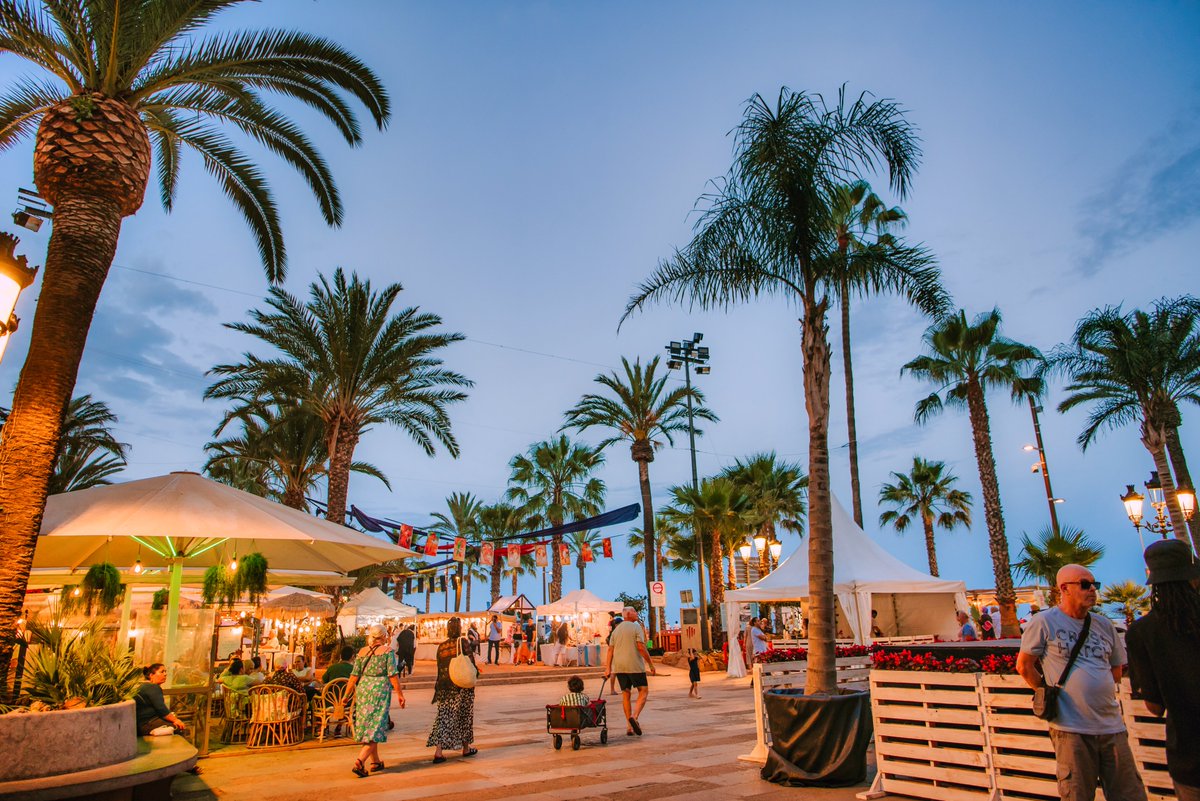 #LloretdeMar pone a tu disposición una red de espacios municipales ideales para acoger todo tipo de eventos🤩. Salas polivalentes, espacios históricos y culturales🎶, ubicaciones al aire libre🏞️ y auditorios modernos. 

👆🏽¡Cuéntanos que necesitas y te ayudamos👩🏻‍💼!

#mylloret