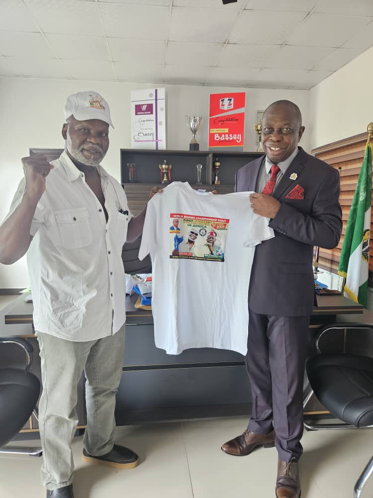 Guiness World Record: Bash Ali Seeks A'Ibom Support To Host Historic Fight

Former WBF Cruiserweight Champion, Bash Ali, has appealed to the Akwa Ibom State Governor, Pastor Umo Eno to support his long-delayed world title fight take to place in Uyo.