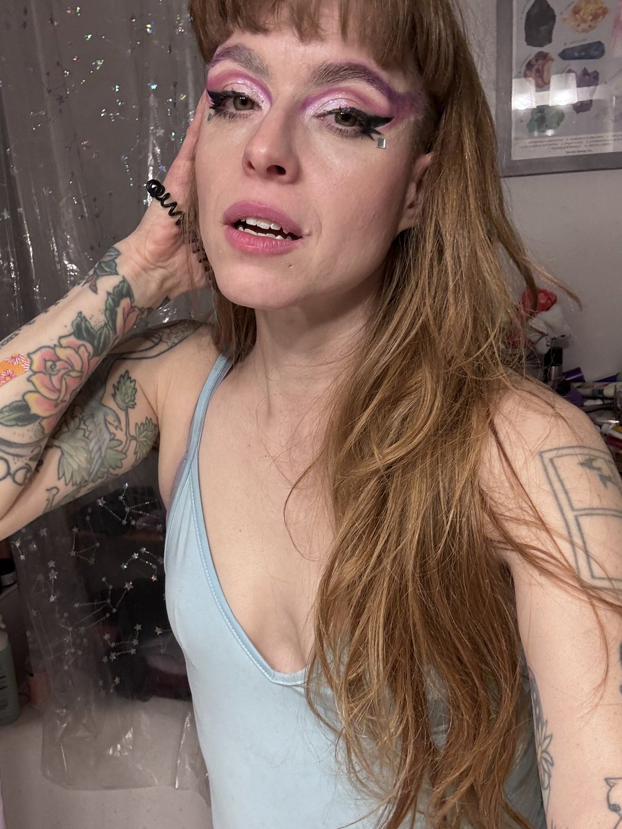 lavenderrflame's tweet photo. say hi in my replies if you’re always horny and I’ll DM you something cute https://t.co/DnSPhw5PgH