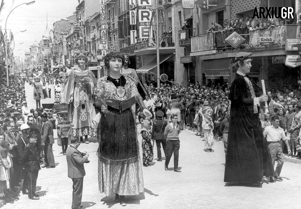 gegantsgra's tweet photo. 📣 Avui fa 60 anys...

📰 Desfilada de l’Ascensió del 27 de maig de 1965.

📸 Arxiu de Granollers https://t.co/zcb9pVsOK4