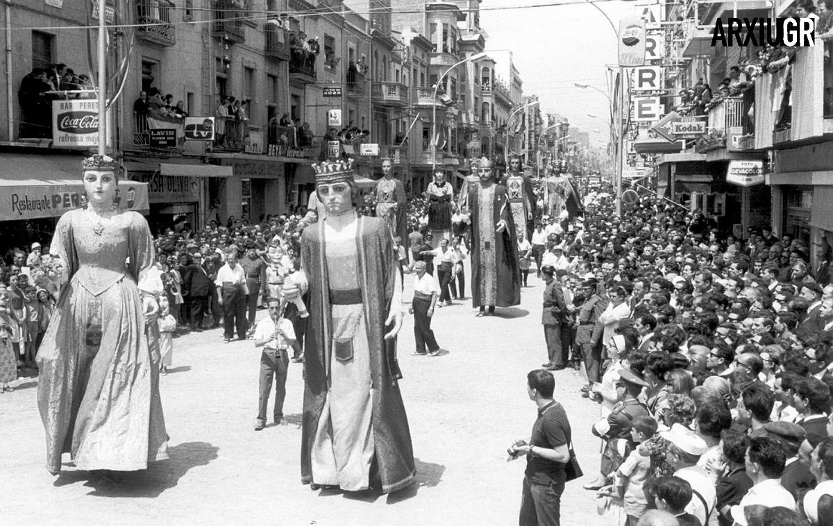 gegantsgra's tweet photo. 📣 Avui fa 60 anys...

📰 Desfilada de l’Ascensió del 27 de maig de 1965.

📸 Arxiu de Granollers https://t.co/zcb9pVsOK4