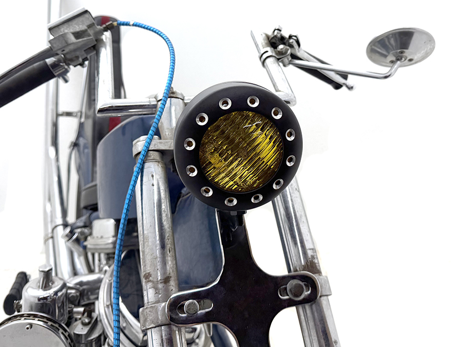 TeddCycle's tweet photo. 4" Retro Headlamp Black #33-1826 is in stock! Die-cast aluminum construction body 12 volt retro headlamp features a black finish with high and low beam.  FITS: Custom Application
https://t.co/vLcC62J7aT https://t.co/LCf2rr8SwG