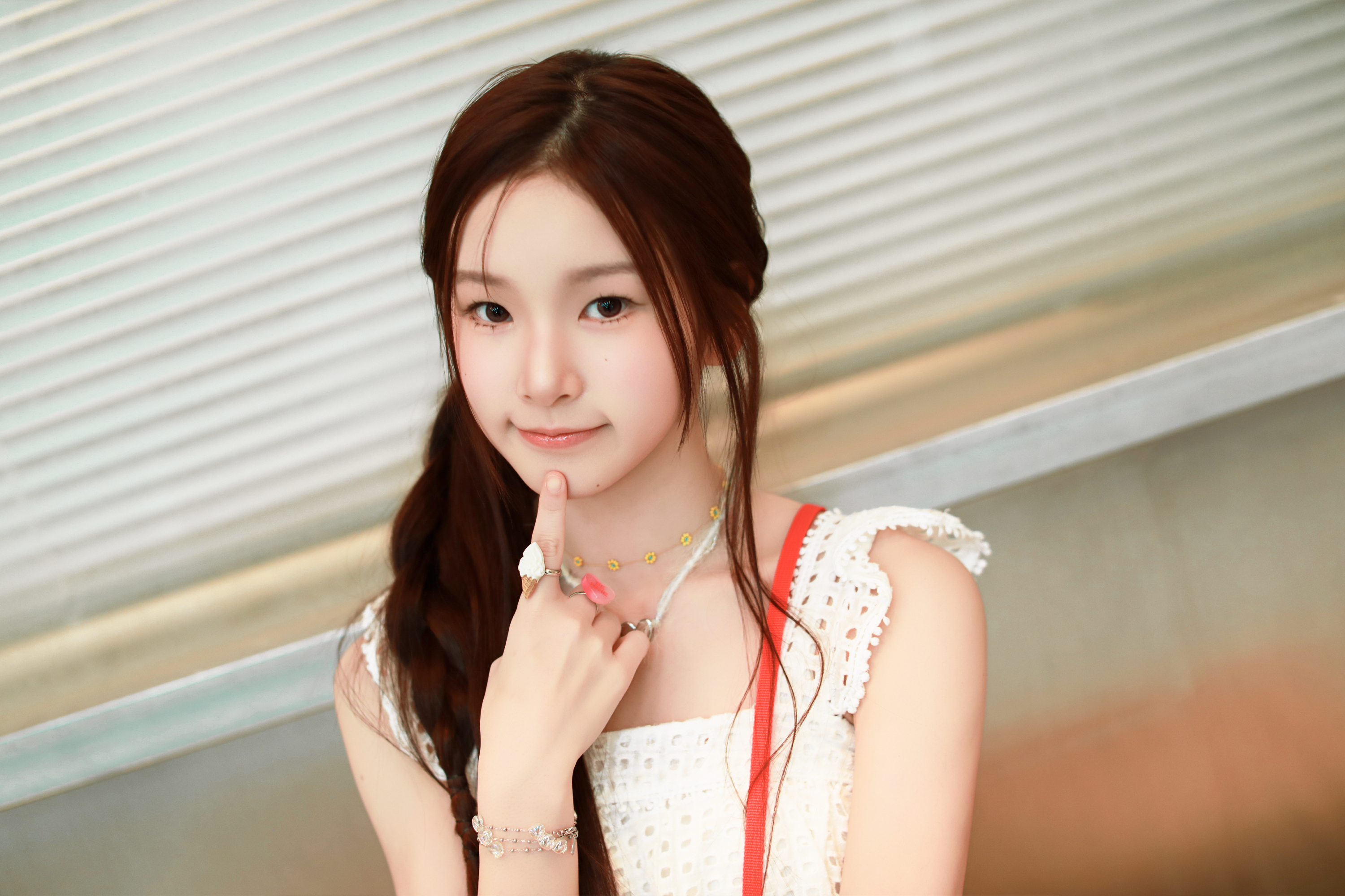 Gr8MLPdXQAASJT1?format=jpg&name=4096x4096