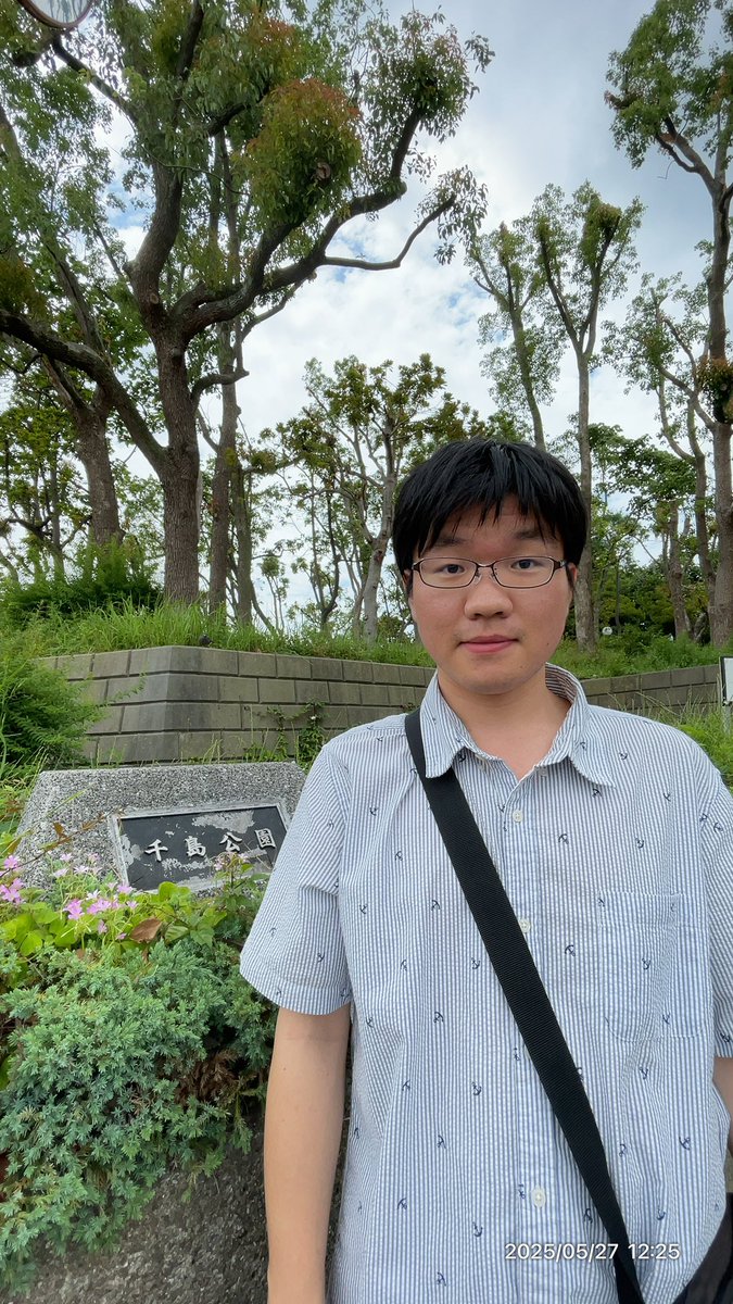 lapisazur's tweet photo. 今日は大正区巡り。9時頃出て11時過ぎ着。セカスト停めてマンションへ。ワンクルでサンドウィッチ、カレー食す。おばちゃんに話しかけられる。
千島公園散歩、セカスト、100均みる。桂川インター休憩。栗東で降りて、８号線野洲のマクド。ポテトとナゲット。 https://t.co/v3uzL2bRcn