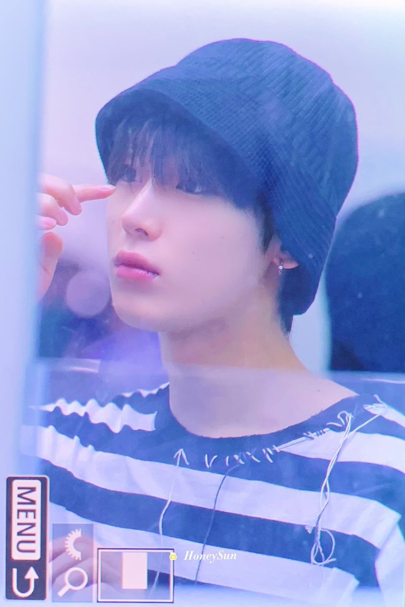 hourly mochinoo tweet media