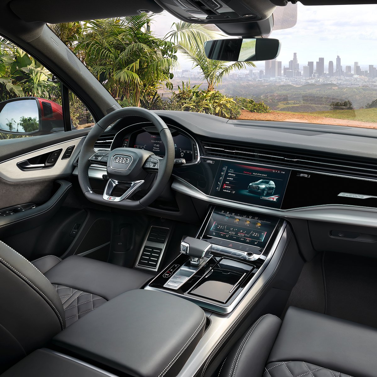 MotusAudi's tweet image. With classic quattro architecture, a powerful shoulder line, and space for seven, the Audi Q7 makes the road less travelled feel like home.

Book a test drive: lindsaysakeraudi.co.za/models/q7-mode…

#AudiQ7 #Quattro #Versatility #DesignDriven