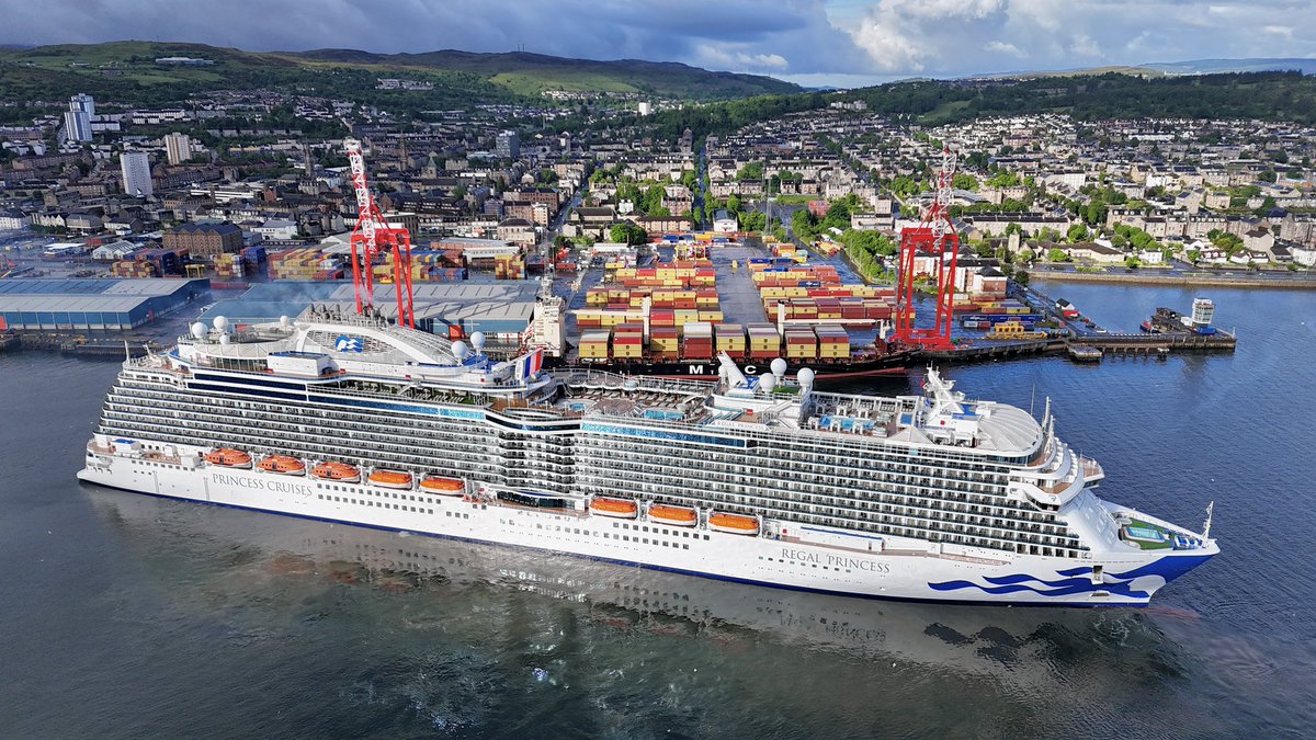 mjgardner73's tweet photo. The #RegalPrincess arriving into a very soggy #Greenock this morning but brightened up after the squal had passed. @PrincessCruises @ThePhotoHour @discinverclyde https://t.co/0e5qaPAcMv