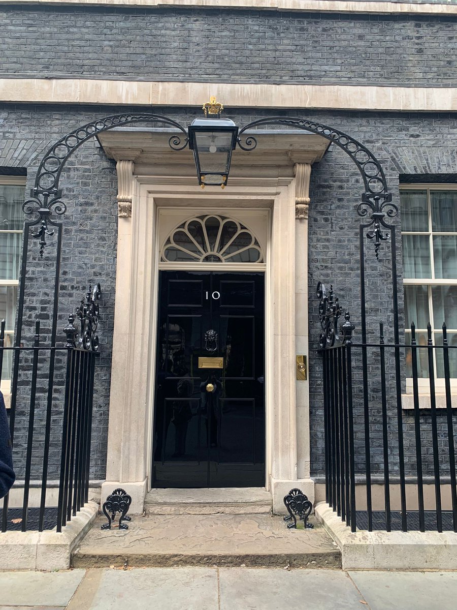 🌟 Has an Insights Festival event improved how you work? We want to showcase your success story at #Insights25 this November! 

Tell us about your experience: hmppsinsights.service.justice.gov.uk/contact/ 💼