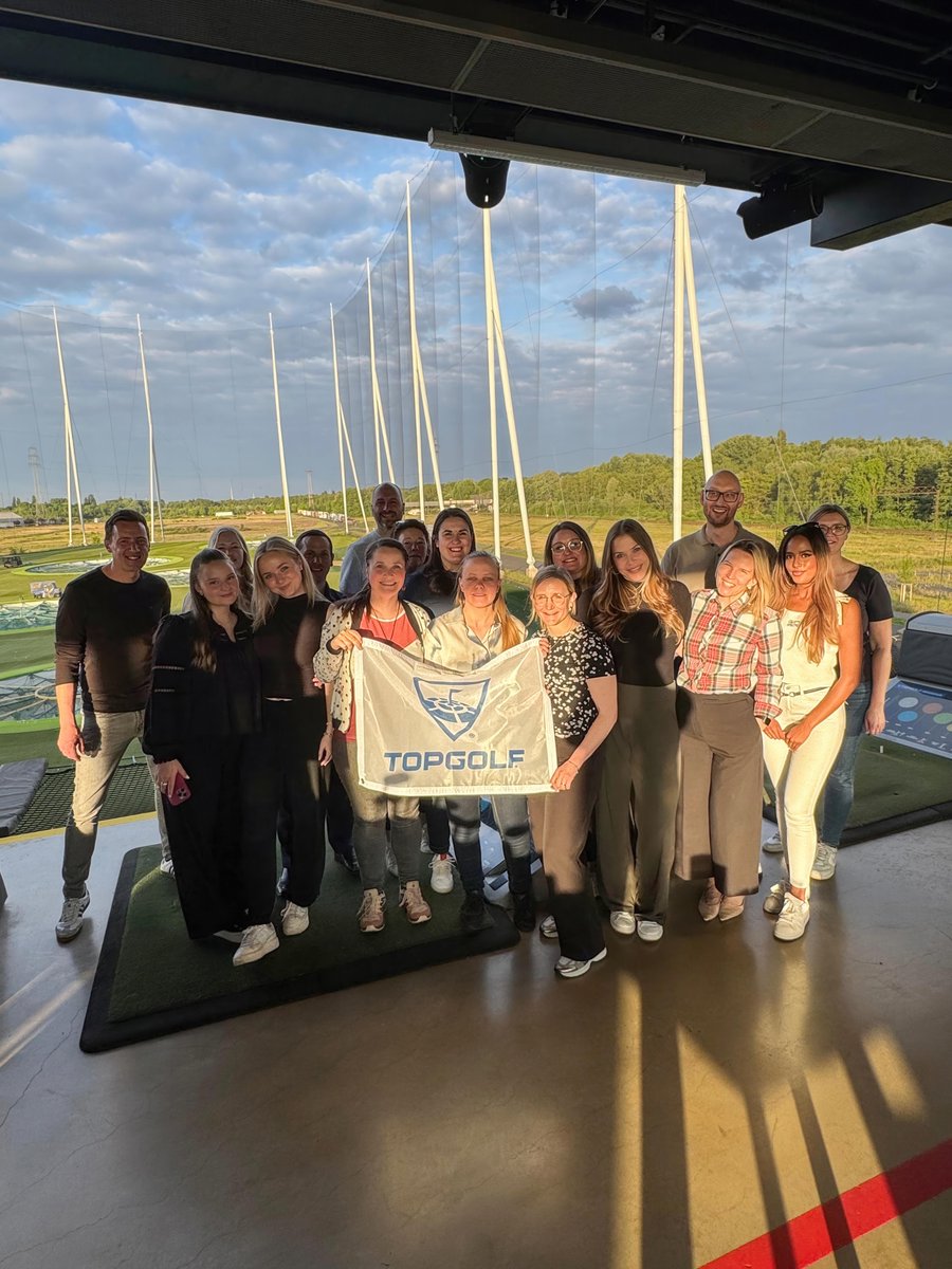 Today we celebrate #WorldMarketingDay! 🌍💙 What better way to celebrate than the power of connection, creativity &amp; collaboration? 🤝 Last week Marketing colleagues from across Europe assembled at TROX GROUP Int'l HQ for the 2nd EMEA Marketing Convention! 💡

#MarketingExcellence