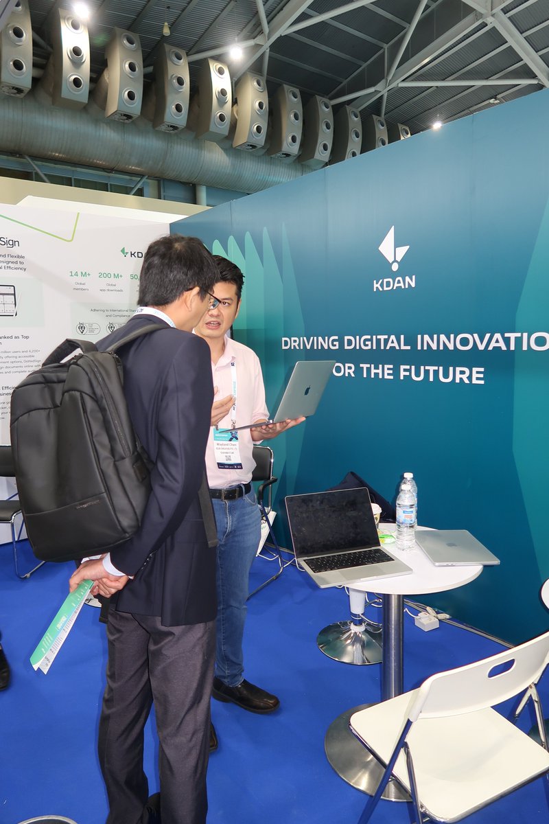 compdfkit's tweet photo. Today we are here @communicasia
Come and look, we've got excellent PDF solutions for your programs!
#CommunicAsia #communicAsia2025 #ComPDF #ComIDP #TechExpo https://t.co/H5LCIMtbIx