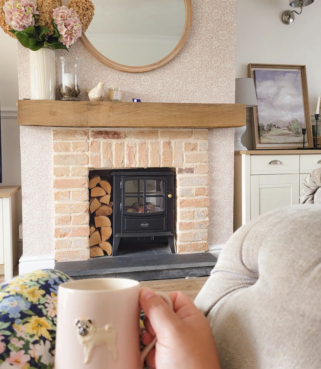 Cheers to you too @mrsnhome - We love your little #brickslips fireplace, Thank you for being a lovely customer!
.
.
.
#brickslips #bricktiles #homeinspodaily #pimpupmypad #itsahomeaffair #thehomeedit #myrevampreveal #rockmyhomestyle #homestylemasters #spotmyhouse