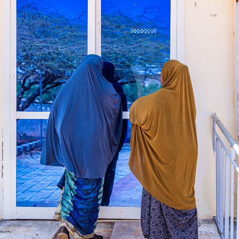 iom_somalia's tweet photo. “When complications arose, I was terrified,” said Leyla. “But then I remembered—our hospital is ready now.”

In Xeraale, a community's dream is now a life-saving reality.

Read more: https://t.co/gmJvt5MOCH

🤝 Supported by @EU_in_Somalia.