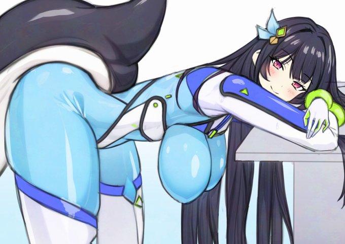 横から眺める織華 