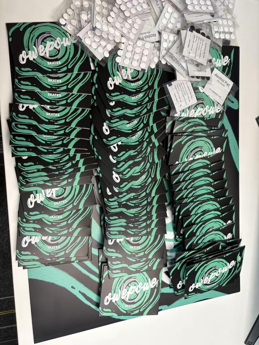 "Wow! Our biggest single order yet 🦅owepowe.com 
To all customers:
Bulk orders (&gt;10 sets) now get [10%] discount

Priority packaging &amp; shipping
DM us for team/org purchases!"_