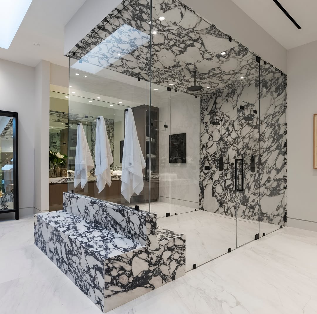stylarc's tweet photo. pov: designing a ballers paradise! #getSTYLd
•
Just a little throwback to a deeper look into our #PetitProject completed late last year.
It was 3 years in the making, but came out even better in real life!
•
Comment below and tell us what you think…
#customhomes #luxuryhomes https://t.co/aCgOvex9gk
