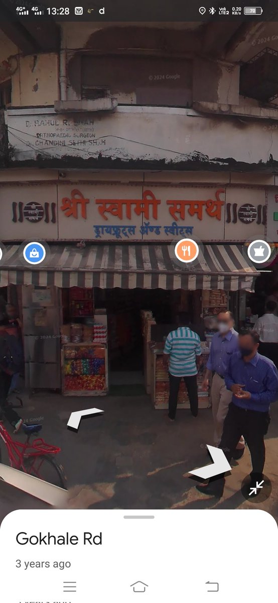 SunnySo87903696's tweet photo. @mybmc @MumbaiPolice @CPMumbaiPolice This Shop SHREE SWAMI SAMARTH DRYFRUITS AND SWEETS in G-NORTH WARD, Gokhale road Ranade Road Junction, DADAR WEST, ENCROACHMENT OF FOOTPATHS, It's very difficult to walk on the footpath, 
Kindly do the needful and stop the #ENCROACHMENT https://t.co/UDy5UVOWxq