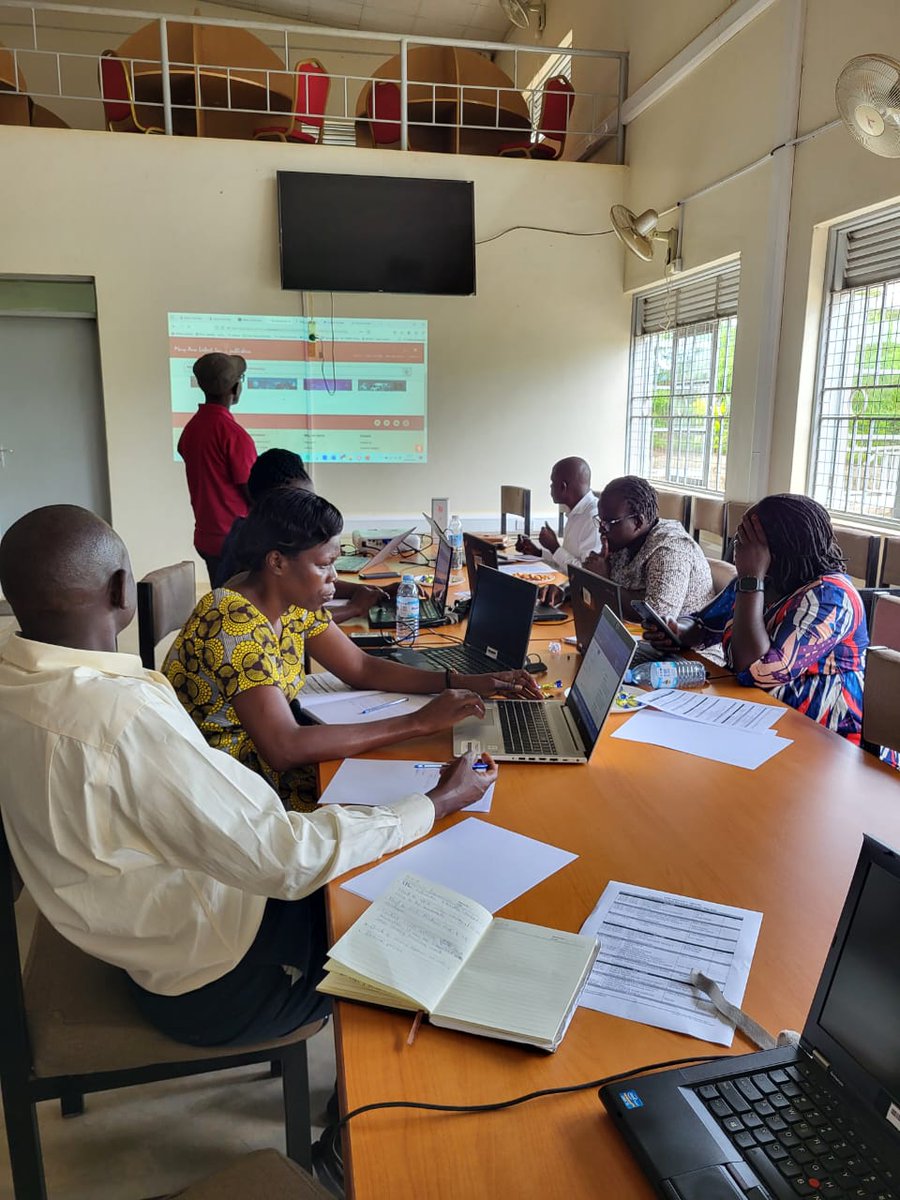 Muni University Library tweet media