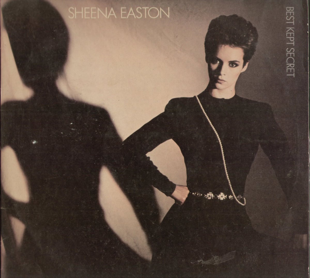 dearianfawn's tweet image. #Tuesday and working my way through #ModernGirl The Complete Recordings #Vol1 by #SheenaEaston - keep returning to #BestKeptSecret - #Telefone was an incredible lead single; #AlmostOverYou probably her best ballad - single three should have been #SweetTalk or #ILikeTheFright