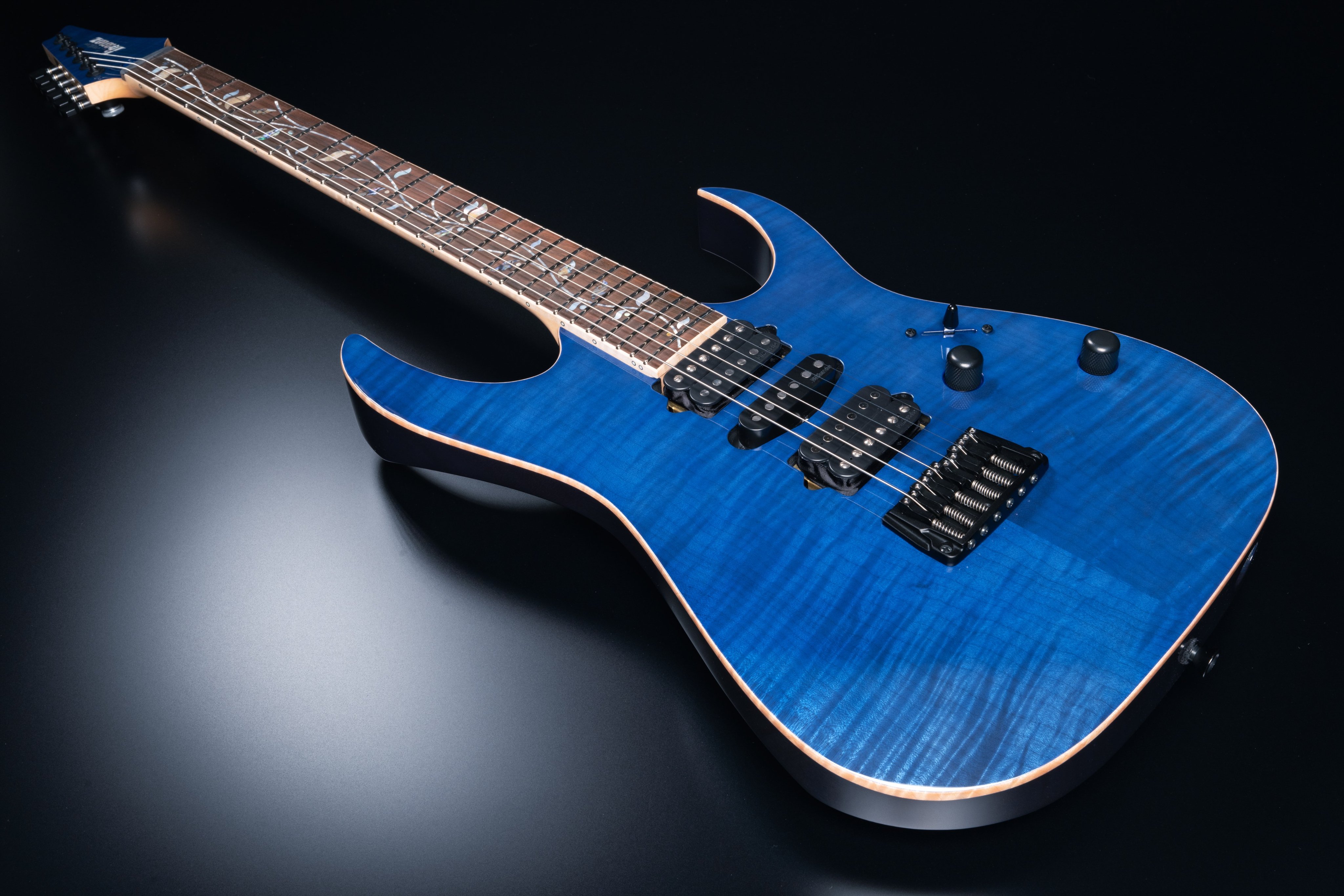 Ibanez Japan | 【Q New Models featuring Ichika Nito】 「新