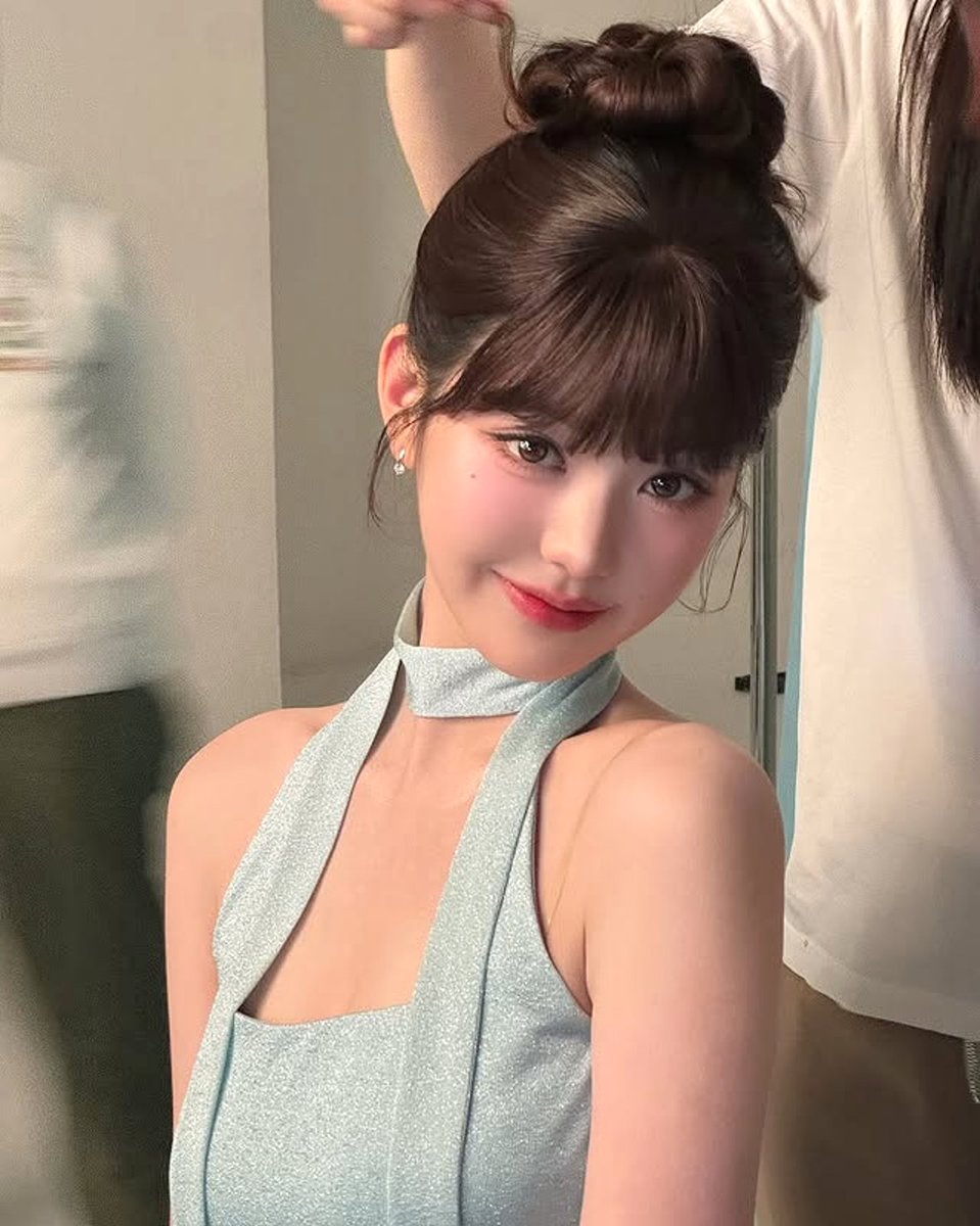 eunsungplan's tweet photo. 250524
#아이브 #장원영 #14k귀걸이 정보
#IVE #JangWonyoung
(출처 : 장원영 인스타그램)
▶브랜드_윙블링
▶상품명_14K post 에비르 모이사나이트 귀걸이 (화이트골드)
#아이브패션 #장원영패션 #アイヴ #チャンウォニョン #張員瑛 #wingbling https://t.co/4Wk7XztxwF