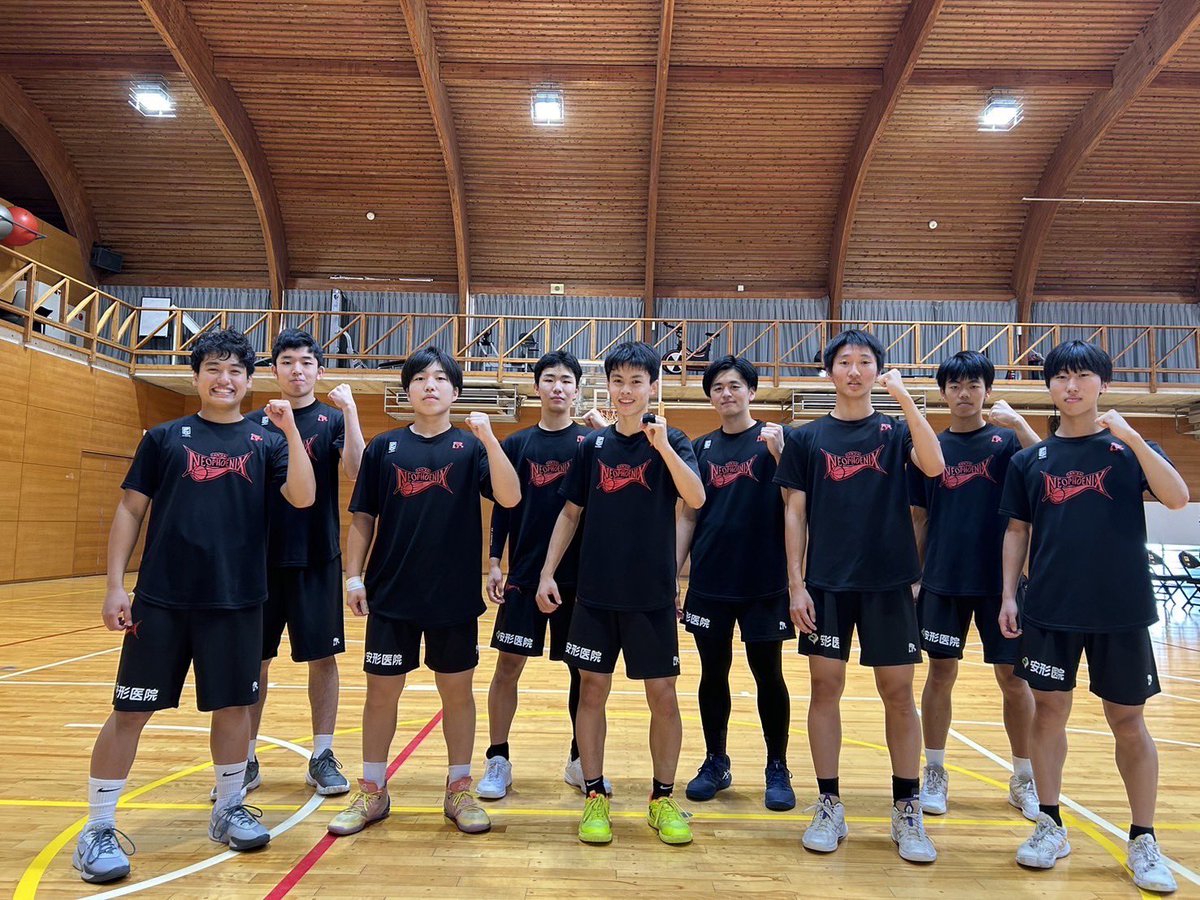 PHX_Academy's tweet photo. ＼U18体験会開催のご案内📢／

このたび中学3年生〜高校2年生を対象に #三遠U18 練習体験会を開催することが決定しました👏🏻
ユースチームの練習を体験できるこの機会にぜひご応募お待ちしております⛹🏻‍♂️💫

🗓️6/22(日)18:00〜20:30
📍オーエスジー体育館

🔻お申し込みはこちら
https://t.co/wRsymjqR0x https://t.co/7UFMxuiKHV
