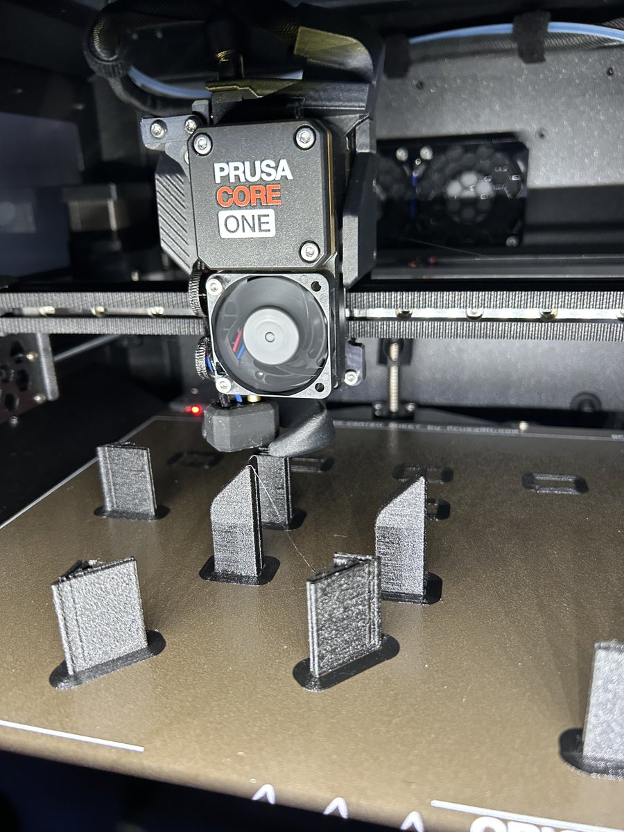 pro_chys's tweet image. #Dnes3Dtisknu sekvenčně. Z flexu 😉