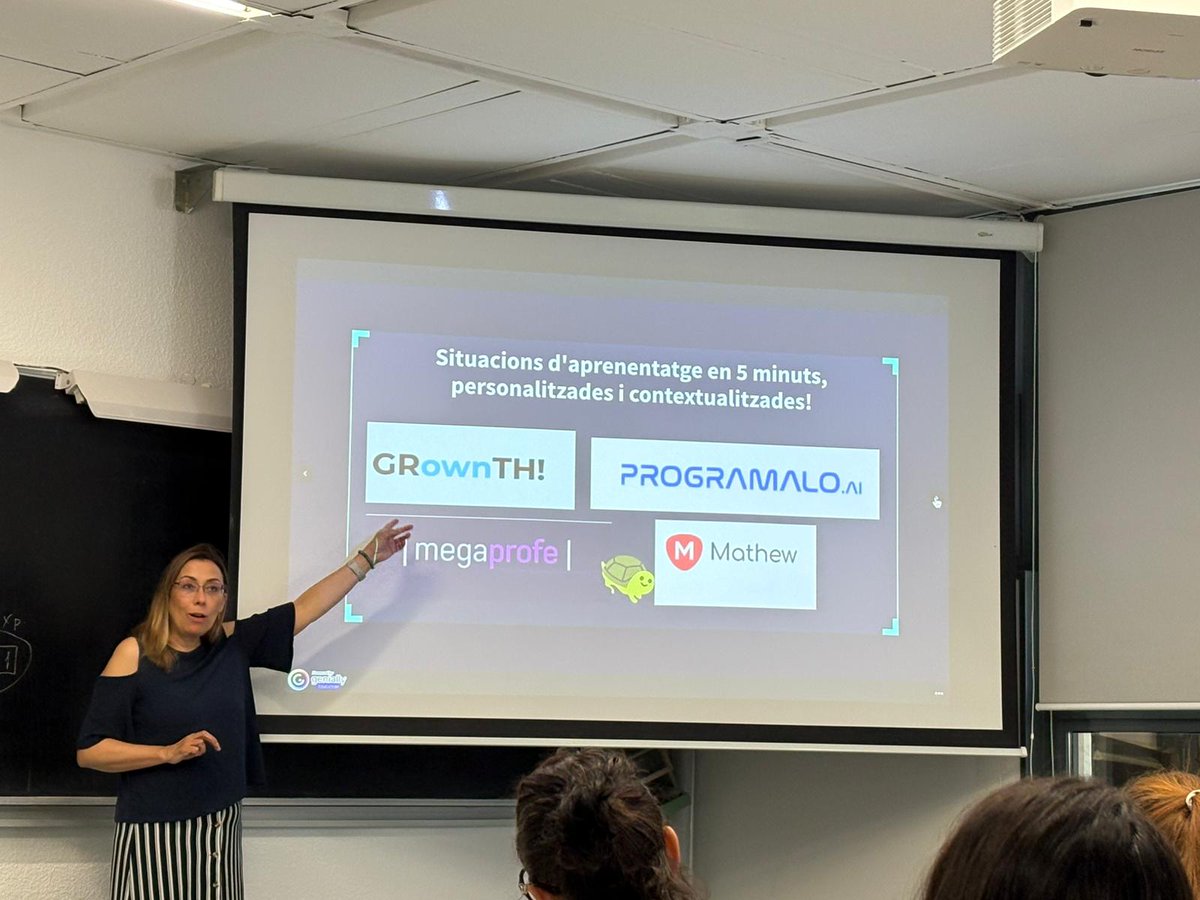 "Tenemos muchas opciones de #IA que nos pueden ayudar a diseñar situaciones de aprendizaje" <a href="/BarceloConcha/">Concha Barceló López</a> Concha Barceló y <a href="/monz_anna/">Anna Monzó</a> Anna Monzó nos explicaron el sábado cómo la IA puede ser una aliada para atender las #altascapacidades en el aula en la #FormaciónAVAST25