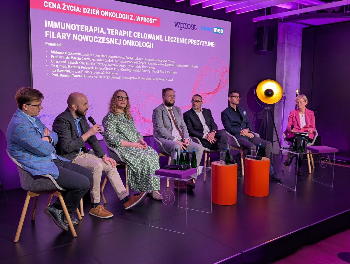 NewsMED (@newsmed_pl) on Twitter photo ‼️Trwa konferencja <a href="/TygodnikWPROST/">WPROST.pl</a>  i <a href="/NewsMED_pl/">NewsMED</a>   Cena życia: Dzień onkologii z "Wprost".
👉Temat drugiego panelu - "Immunoterapia, terapie celowane, leczenie precyzyjne: filary nowoczesnej onkologii"
Udział biorą m. in. <a href="/Marcin__Czech/">Marcin Czech</a>, <a href="/IgaRawicka/">Iga Rawicka</a> 
<a href="/MZ_GOV_PL/">Ministerstwo Zdrowia</a> <a href="/EuColonPolska/">EuropaColon Poland</a> ‼️Trwa konferencja <a href="/TygodnikWPROST/">WPROST.pl</a>  i <a href="/NewsMED_pl/">NewsMED</a>   Cena życia: Dzień onkologii z "Wprost".
👉Temat drugiego panelu - "Immunoterapia, terapie celowane, leczenie precyzyjne: filary nowoczesnej onkologii"
Udział biorą m. in. <a href="/Marcin__Czech/">Marcin Czech</a>, <a href="/IgaRawicka/">Iga Rawicka</a> 
<a href="/MZ_GOV_PL/">Ministerstwo Zdrowia</a> <a href="/EuColonPolska/">EuropaColon Poland</a>