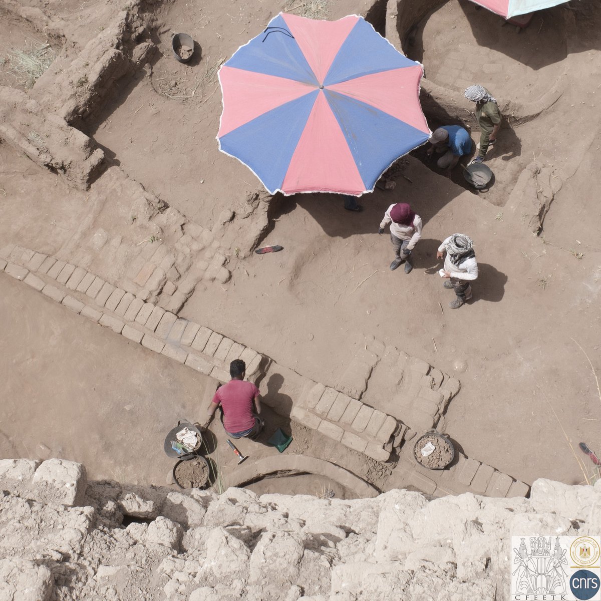 South-east area excavation at Karnak, 2025: CFEETK continued its study of the ancient city of Thebes, where excavations have revealed occupation dating from the Middle Kingdom to the beginning of the New Kingdom.

With the support of #CommissionDesFouilles / <a href="/francediplo/">France Diplomatie 🇫🇷🇪🇺</a> 
#Luxor