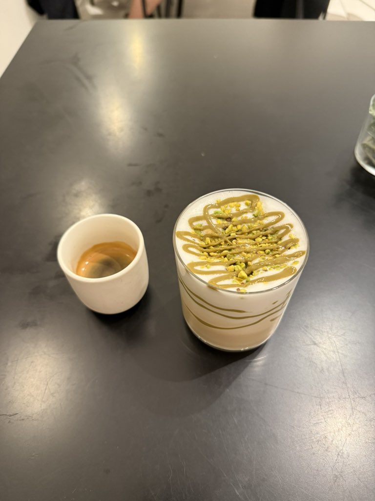 DraagSlap's tweet photo. His vs Hers (I’m the latte) https://t.co/8J85jRRfuc